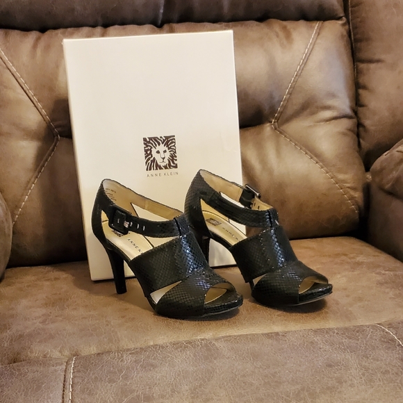 Anne Klein Shoes - Anne Klein AK Ouray Open Toe Dress Sandal